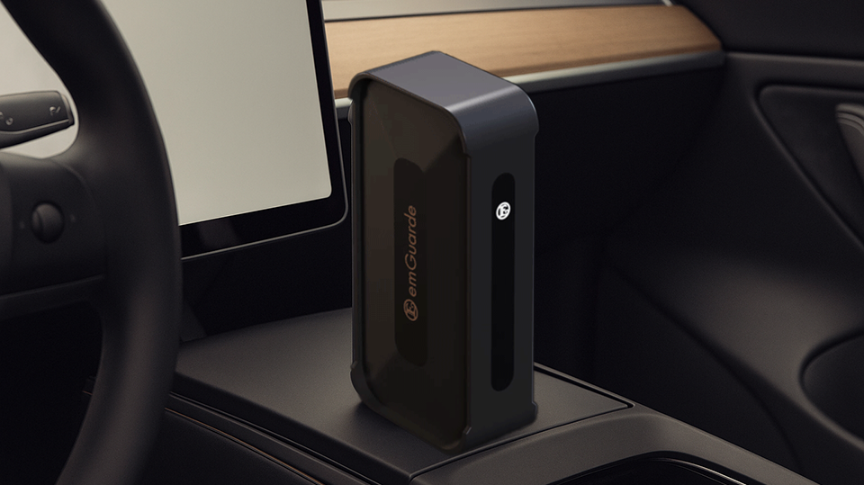 EM001 in Tesla